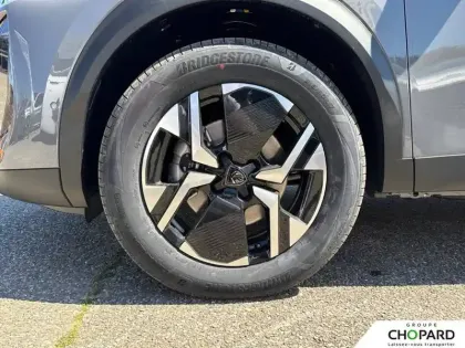 Photo 66 Peugeot 2008  Electrique 54 kWh 156 ch