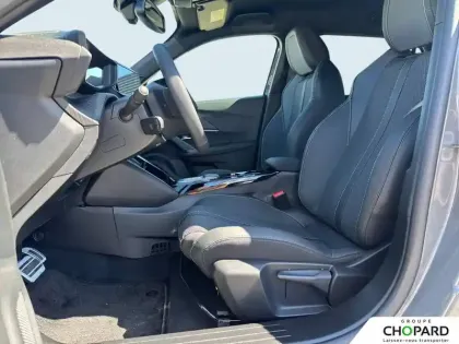 Photo 52 Peugeot 2008  Electrique 54 kWh 156 ch