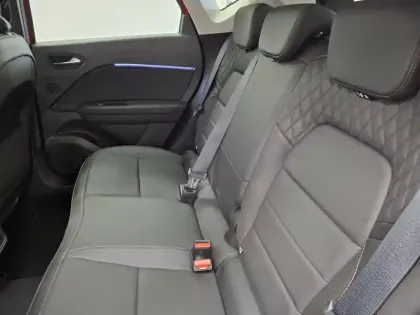 Photo 26 Renault Captur  E-Tech full hybrid 145