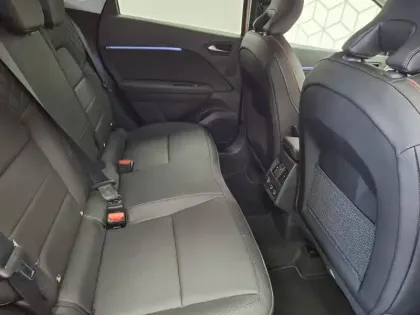 Photo 14 Renault Captur  E-Tech full hybrid 145