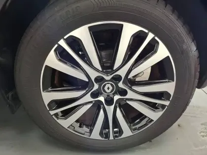 Photo 25 Renault Captur  E-Tech full hybrid 145