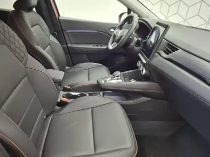 Photo 18 Renault Captur  E-Tech full hybrid 145