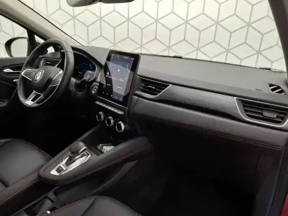 Photo 19 Renault Captur  E-Tech full hybrid 145