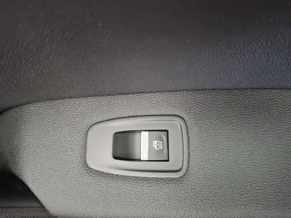 Photo 120 Renault Captur  E-Tech full hybrid 145