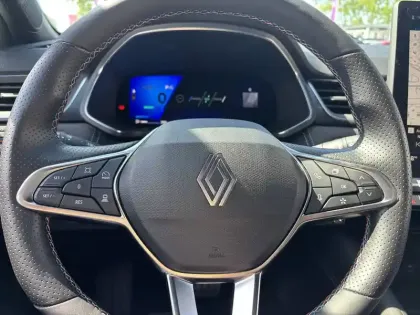 Photo 29 Renault Symbioz  E-Tech full hybrid 145