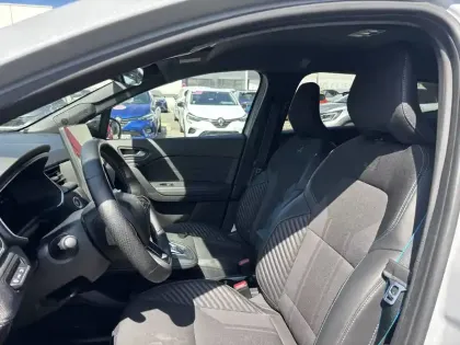 Photo 23 Renault Symbioz  E-Tech full hybrid 145