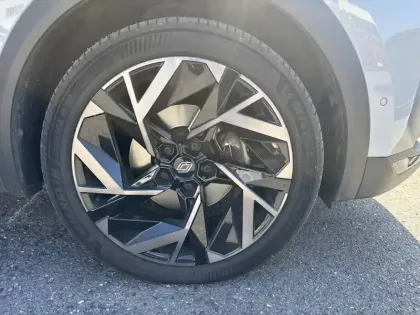 Photo 9 Renault Symbioz  E-Tech full hybrid 145