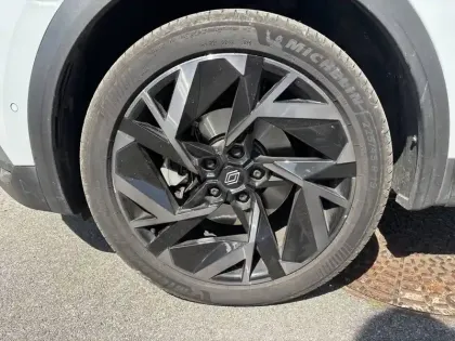 Photo 8 Renault Symbioz  E-Tech full hybrid 145