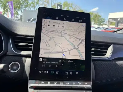 Photo 28 Renault Symbioz  E-Tech full hybrid 145