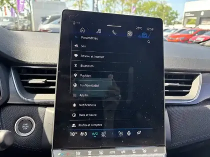 Photo 31 Renault Symbioz  E-Tech full hybrid 145