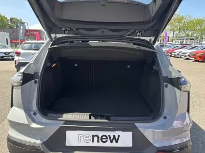 Photo 17 Renault Symbioz  E-Tech full hybrid 145