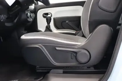 Photo 18 Renault Twingo Gén. III (C07) Ph2 NG Equilibre 5