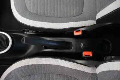 Photo 22 Renault Twingo Gén. III (C07) Ph2 NG Equilibre 5