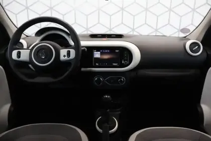 Photo 32 Renault Twingo Gén. III (C07) Ph2 NG Equilibre 5