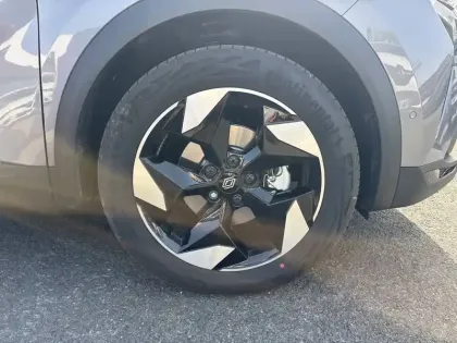 Photo 13 Renault Captur  E-Tech full hybrid 145 ch