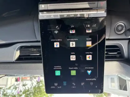 Photo 34 Renault Captur  E-Tech full hybrid 145 ch