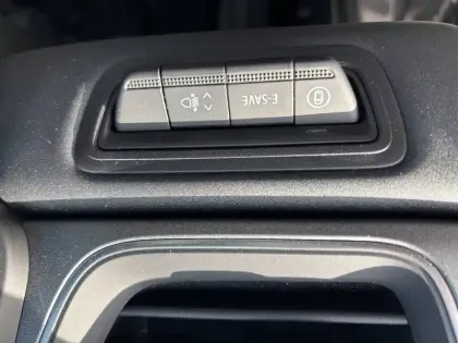 Photo 28 Renault Captur  E-Tech full hybrid 145 ch