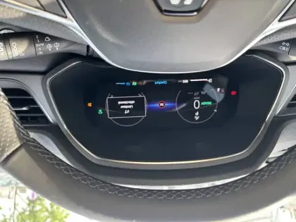 Photo 27 Renault Captur  E-Tech full hybrid 145 ch