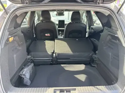 Photo 21 Renault Captur  E-Tech full hybrid 145 ch