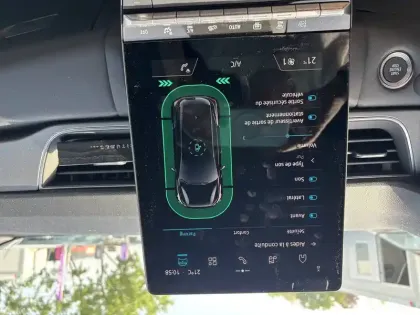 Photo 40 Renault Captur  E-Tech full hybrid 145 ch