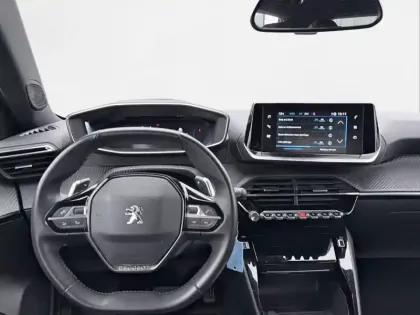 Photo 31 Peugeot 2008  BlueHDi 130 S&S EAT8