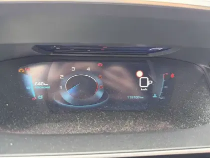 Photo 57 Peugeot 2008  BlueHDi 130 S&S EAT8