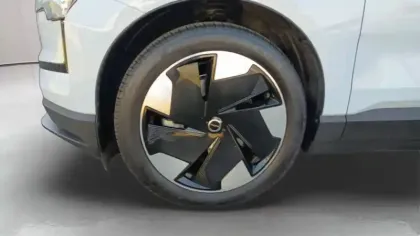 Photo 9 Volvo Ex30  Single Extended Range 272 ch 1EDT