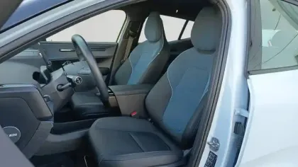 Photo 10 Volvo Ex30  Single Extended Range 272 ch 1EDT