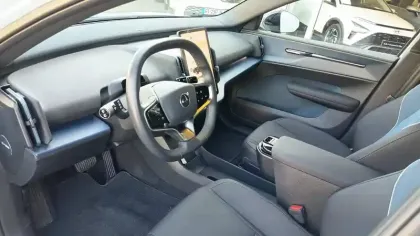 Photo 21 Volvo Ex30  Single Extended Range 272 ch 1EDT