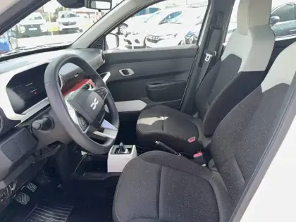 Photo 29 Dacia Spring Gén. I (BBG) Ph3 Expression 5