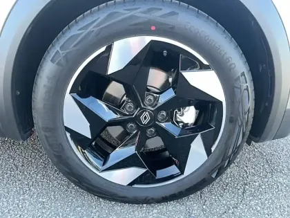 Photo 20 Renault Captur  E-Tech full hybrid 145 ch