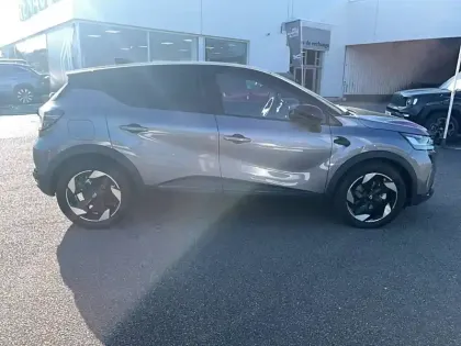 Photo 5 Renault Captur  E-Tech full hybrid 145 ch