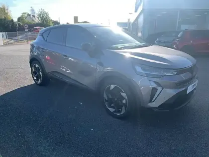 Photo 6 Renault Captur  E-Tech full hybrid 145 ch