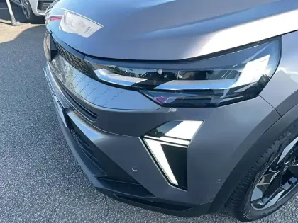 Photo 24 Renault Captur  E-Tech full hybrid 145 ch