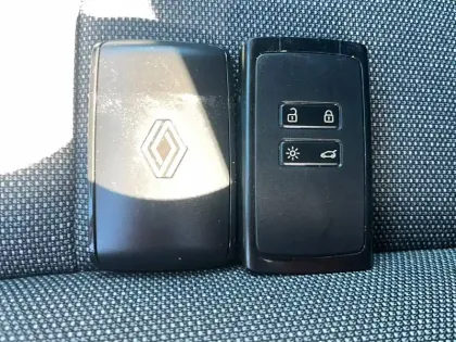 Photo 25 Renault Captur  E-Tech full hybrid 145 ch