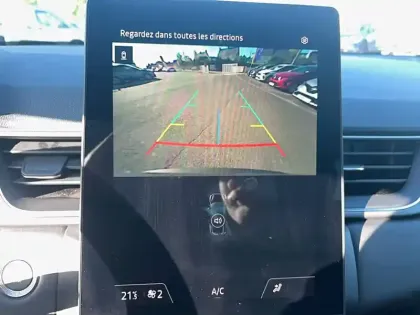 Photo 23 Renault Captur  E-Tech full hybrid 145 ch