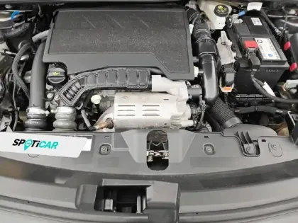 Photo 59 Peugeot 2008  PureTech 130 S&S EAT8