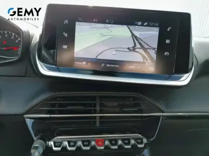 Photo 28 Peugeot 2008  PureTech 130 S&S EAT8