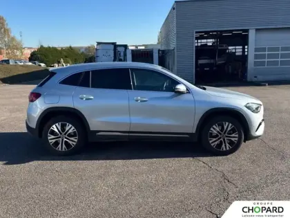 Photo 30 Mercedes GLA  250 e 8G-DCT