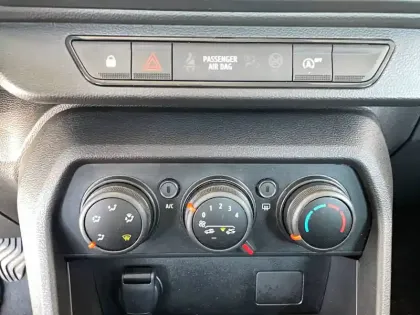Photo 58 Dacia Sandero  SCe 65
