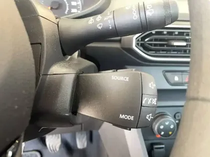 Photo 59 Dacia Sandero  SCe 65