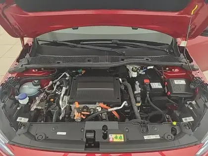 Photo 99 Opel Corsa  Electrique 136 ch & Batterie 50 kWh