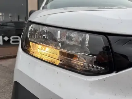 Photo 55 Citroën Berlingo  VAN TAILLE XL 950KG BLUEHDI 130 S&S BVM6