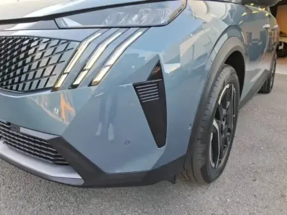 Photo 27 Peugeot 5008  Electrique 230 ch 97 kWh Grande autonomie