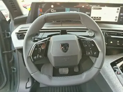 Photo 8 Peugeot 5008  Electrique 230 ch 97 kWh Grande autonomie