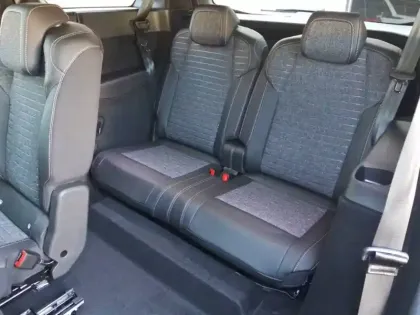 Photo 21 Peugeot 5008  Electrique 230 ch 97 kWh Grande autonomie