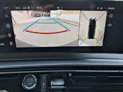 Photo 17 Peugeot 5008  Electrique 230 ch 97 kWh Grande autonomie