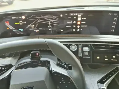 Photo 18 Peugeot 5008  Electrique 230 ch 97 kWh Grande autonomie