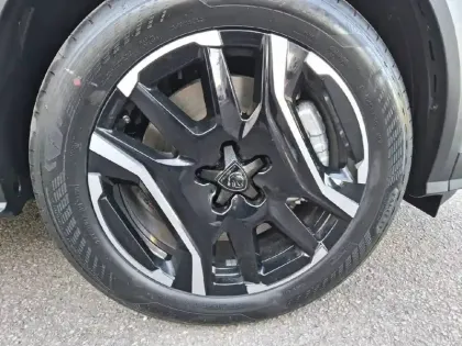 Photo 12 Peugeot 5008  Electrique 230 ch 97 kWh Grande autonomie