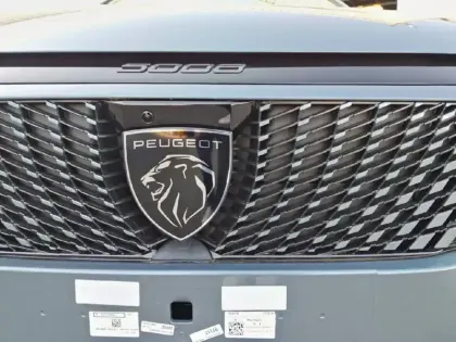 Photo 26 Peugeot 5008  Electrique 230 ch 97 kWh Grande autonomie